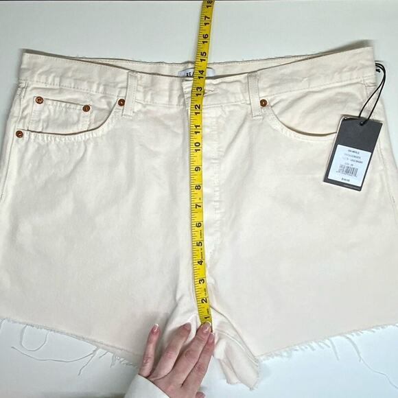 NWT | RE/DONE | 90s Low Slung Shorts | Vintage White | Size 29 - Picture 14 of 16
